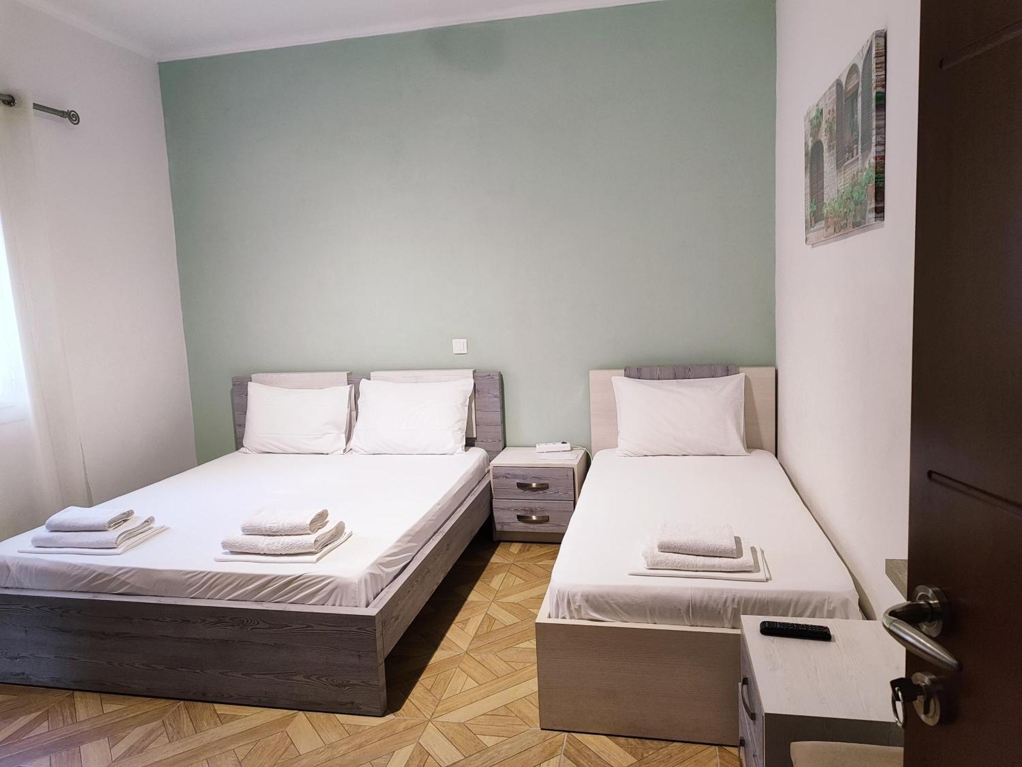 Dagos Rooms Dhërmi Exteriör bild